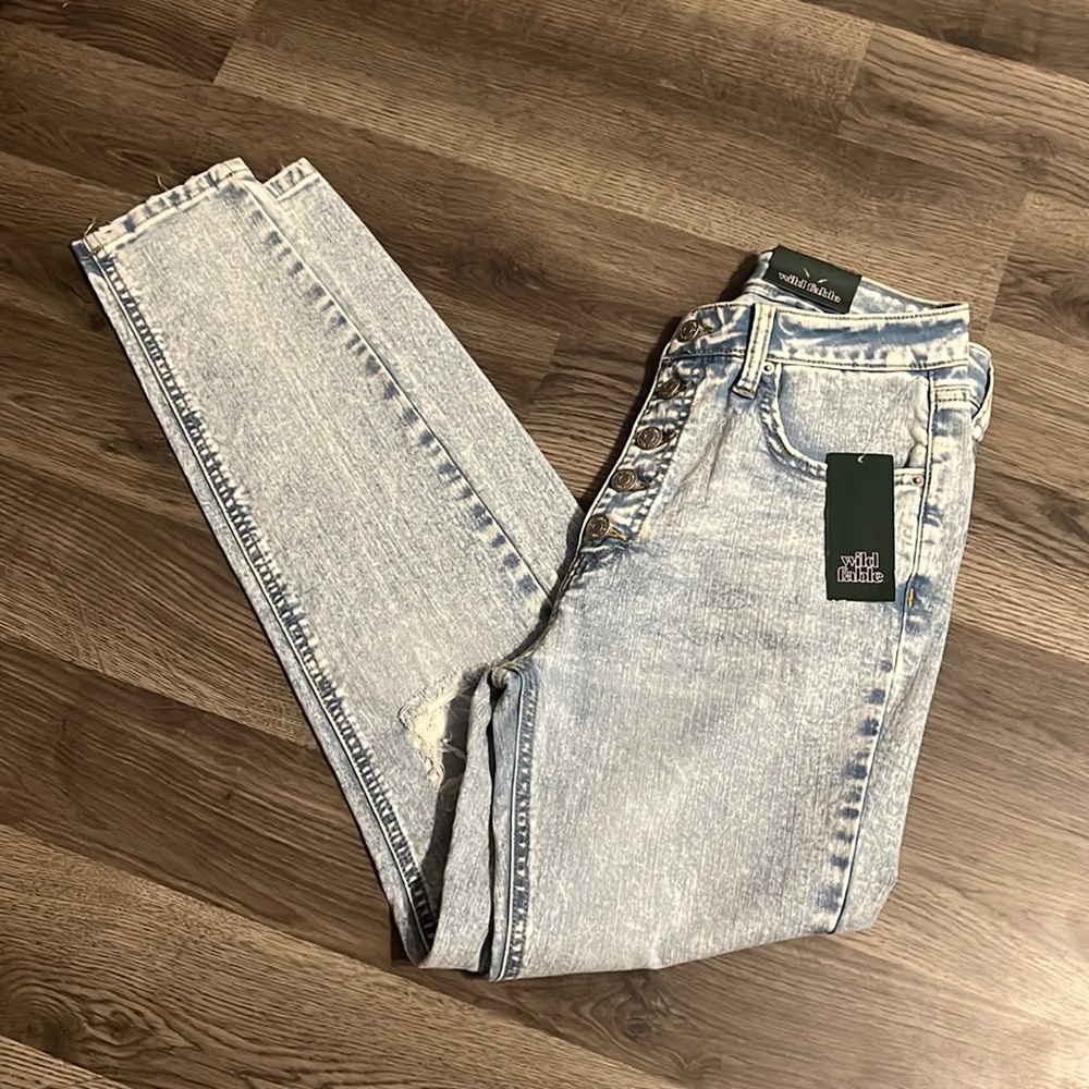 Wild Fable size 4